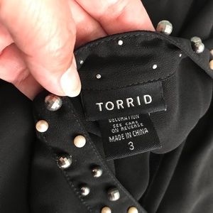 Torrid embellished collar bubble blouse